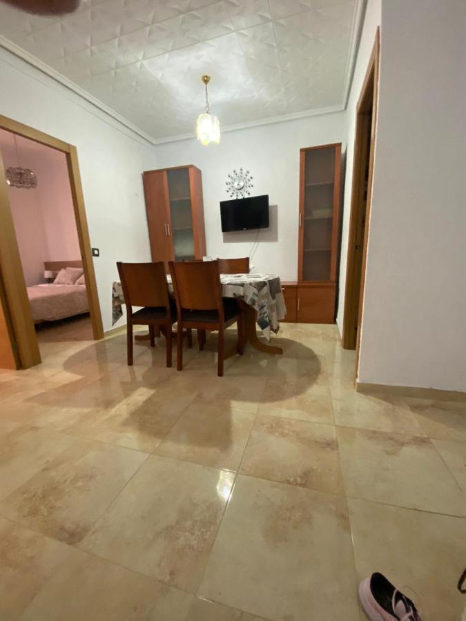 Valencia Cerca Al Puerto Shared Apartment Buitenkant foto